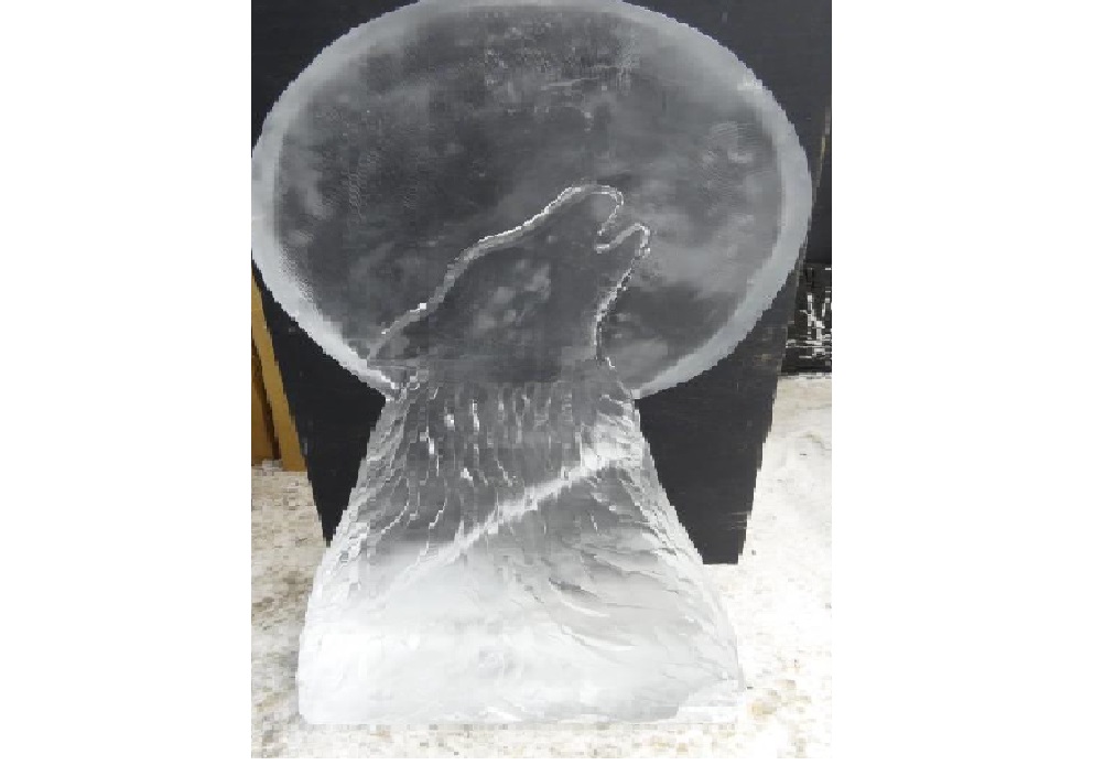 Animal (Wolf Howling At Moon) Ice Luge